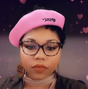 Meet your Posher, Nakeya